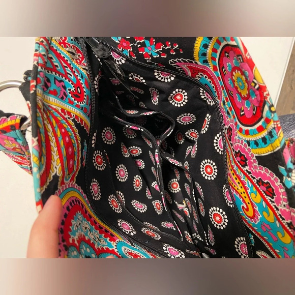 SOLD! Vera Bradley paisley multicolored shoulder purse - Picture 6 of 8